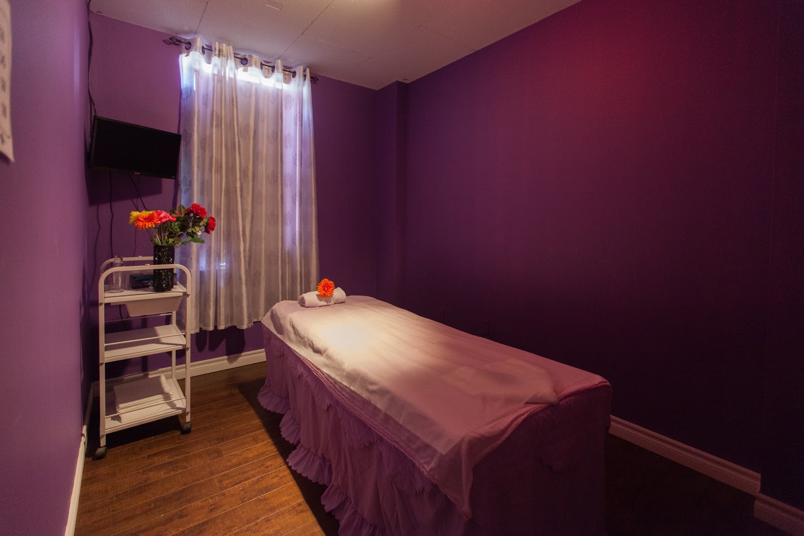 Exotic Massage Parlours and Spas in Richmond Hill, Ontario